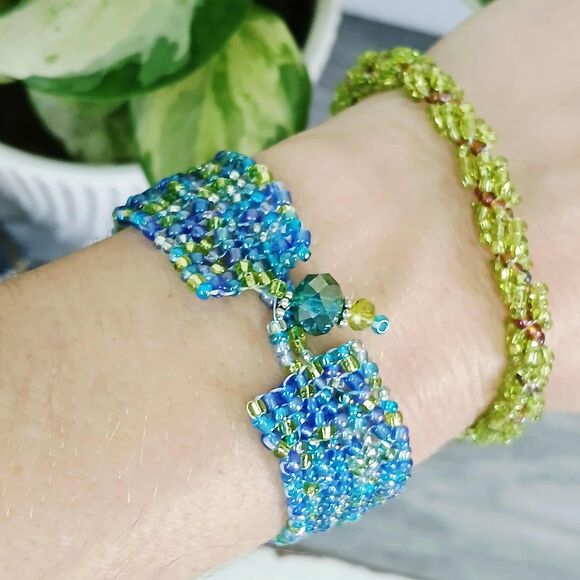 Boho Chic Beaded Bracelet, Green & Blue Seed Bead Jewelry, Herringbone 6" - Picture 8 of 11
